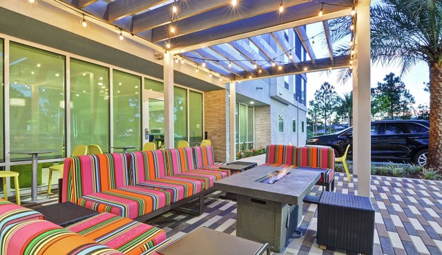 Home2 Suites by Hilton Jacksonville-South/St. Johns Town Ctr