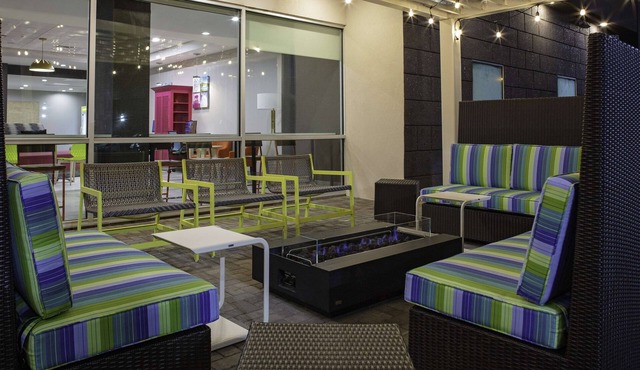 Home2 Suites by Hilton Baton Rouge Citiplace