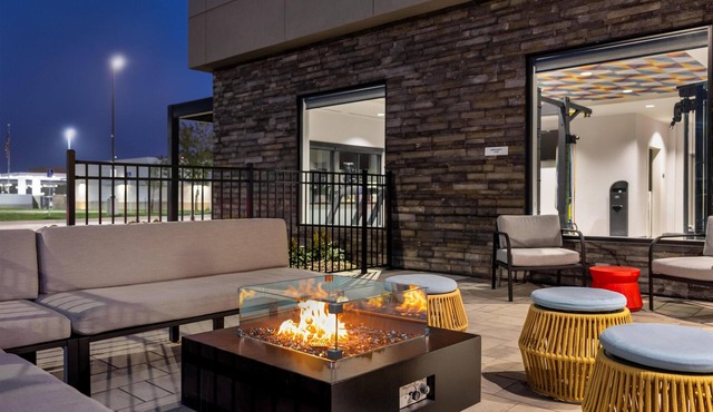 Home2 Suites By Hilton Altoona Des Moines