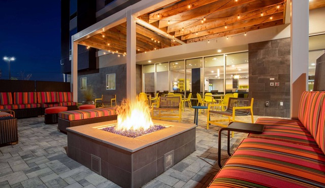 Home2 Suites By Hilton Calhoun