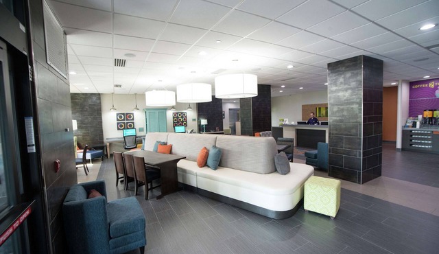 Home2 Suites by Hilton Tulsa Hills
