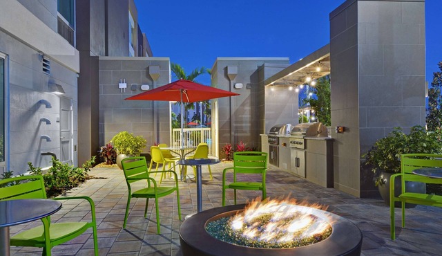 Home2 Suites by Hilton Fort Myers Colonial Blvd