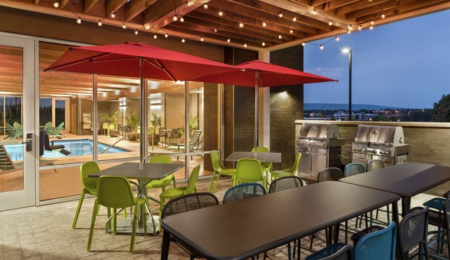 Home2 Suites by Hilton Harrisburg North