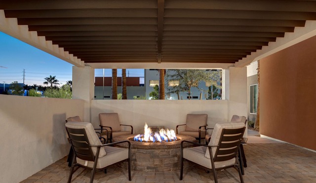 Home2 Suites by Hilton Las Vegas Southwest I-215 Curve
