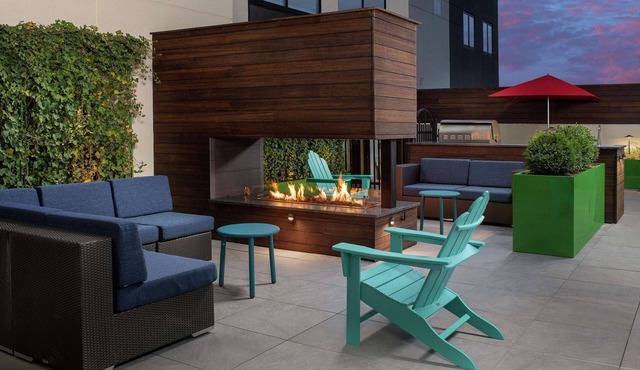 Home2 Suites by Hilton Nashville Downtown Convention Center