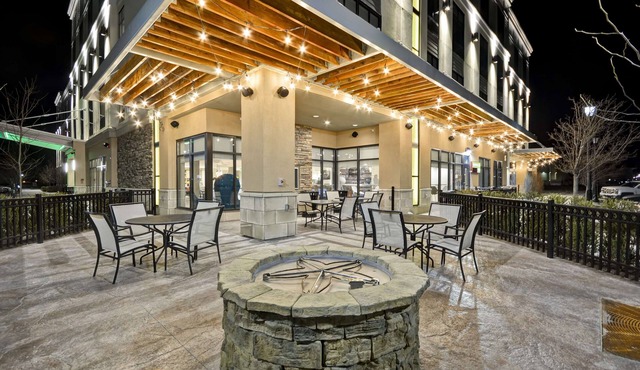 Home2 Suites by Hilton Perrysburg Levis Commons Toledo