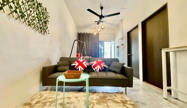 Home41#4pax#Netflix#NearAeonAlma#BM#5kmtoIconicPoint