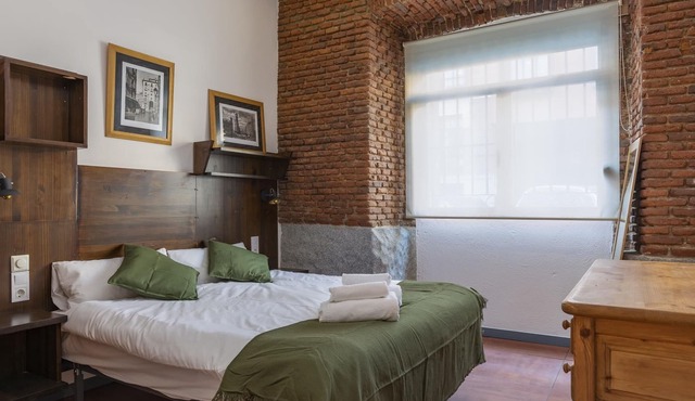 HOMEABOUT IMPERIAL APARTMENT III
