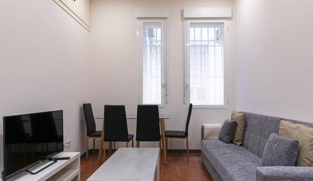 HOMEABOUT IMPERIAL APARTMENT II