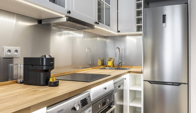 Homeabout Plaza de Castilla Apartment II