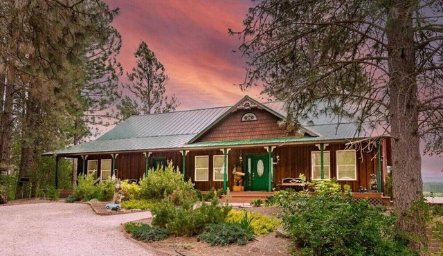 Homeaway at Kettle Falls, 2460 Gilmore Rd