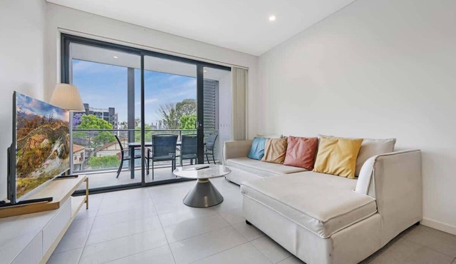 Homebush 3 bedroom apr near Sydney Olympic park