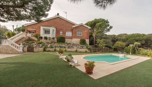 HomeHolidaysRentals Gema