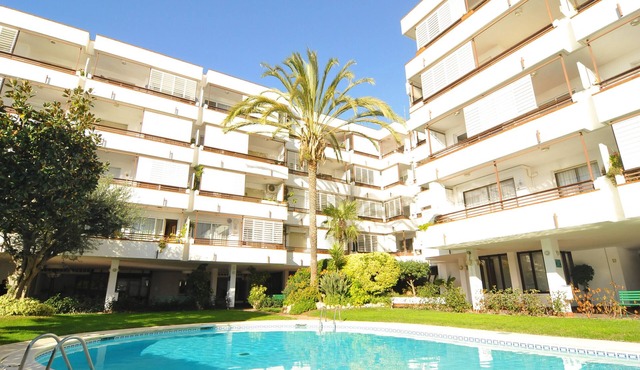 HomeHolidaysRentals Canet Playa l-Costa Barcelo