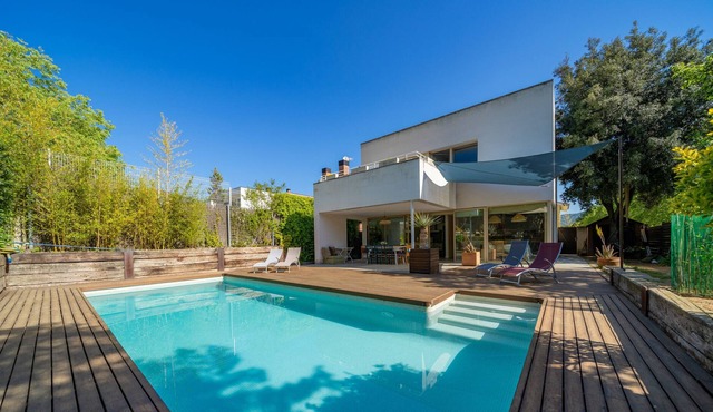 HomeHolidaysRentals Nova - Costa Barcelona