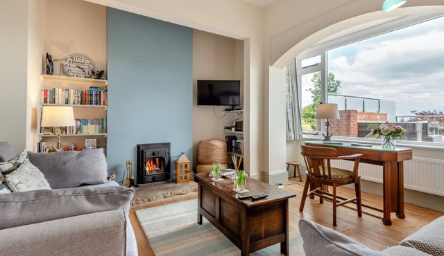 Homelands - Five Bedroom House, Sleeps 9