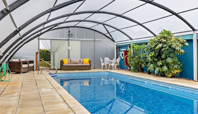 Homelands - Litcham - Four Bedroom House, Sleeps 8