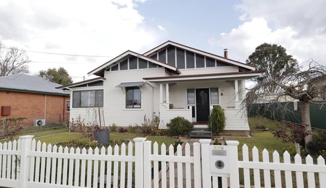 Homely 2-Bed Cottage Near Tenterfield Centre