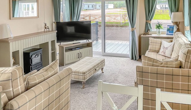 Homely and stylish holiday home featuring your own private hot tub.