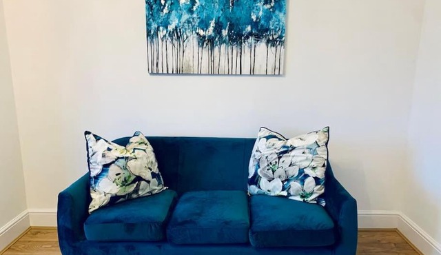 Homely Detached 3 bedroom house near Sheffield