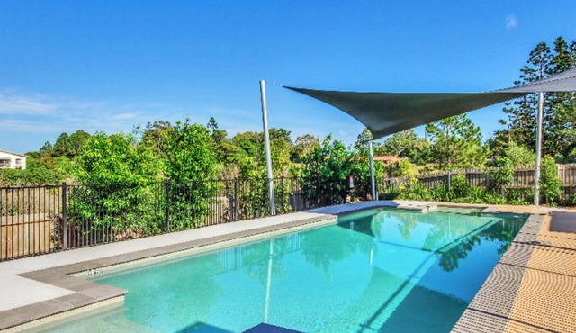 Homely Townhouse with Pools