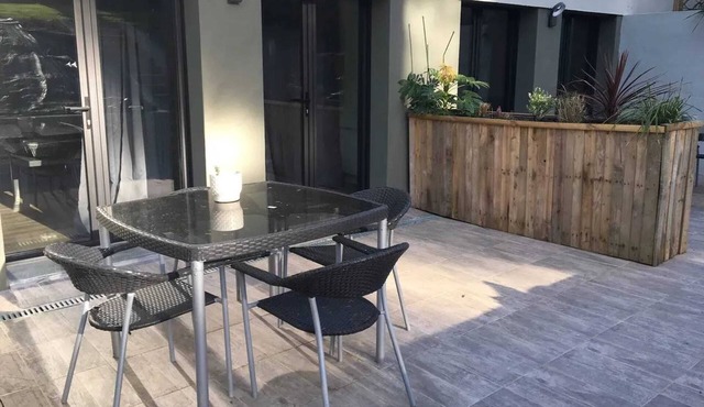 Homerez - Nice apartement for 5 ppl. with terrace at Saint-Sébastien-sur-Loire