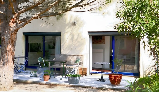 Homerez - Apartment in Saint-Quentin-la-Poterie.