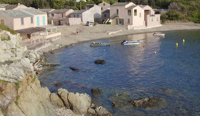 Homerez - 20 m away from the beach! House for 4 ppl. with sea view at Centuri