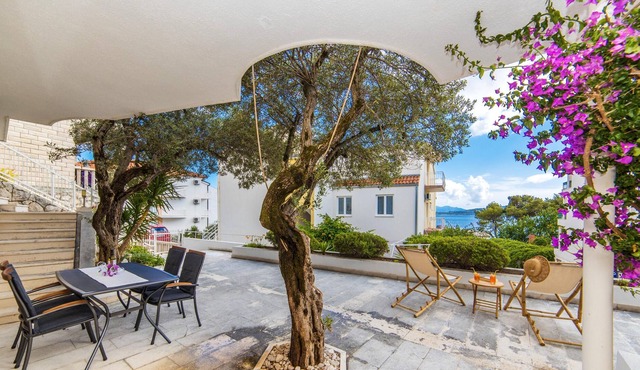 Homerez - 50 m away from the beach! Studio for 4 ppl. with sea view at Živogošće