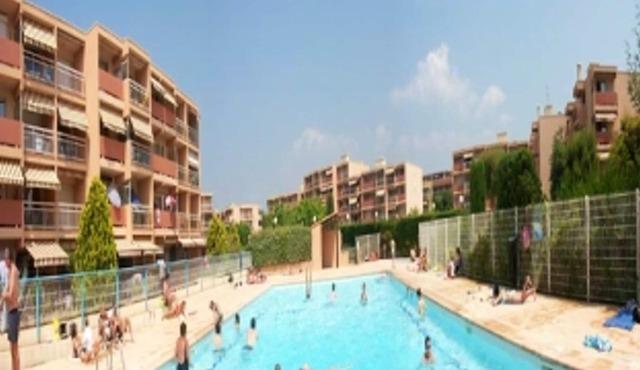 Homerez - 50 m away from the beach! Beautiful studio for 2 ppl. with shared pool