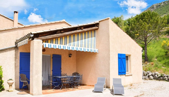 Homerez - Amazing apartement for 6 ppl. with shared pool at La Roche-sur-le-Buis
