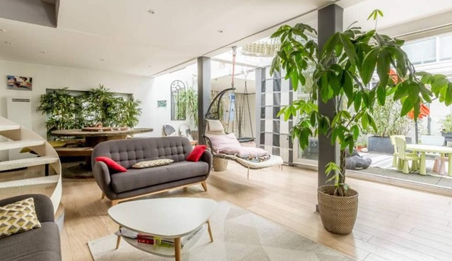 Homerez - Amazing appartement for 8 ppl. with spa and terrace at Colombes