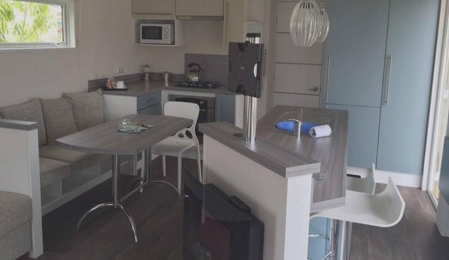 Homerez - Amazing bungalow for 6 ppl. with shared pool and terrace at Onzain