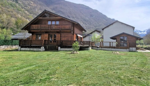 Homerez - Amazing chalet for 10 ppl. with jacuzzi, terrace and balcony at Orlu