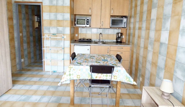 Homerez - Amazing studio for 2 ppl. with terrace at Brioude
