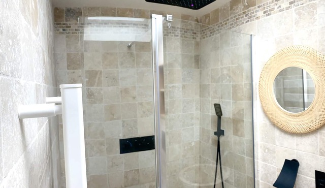 Homerez - Amazing studio for 2 ppl. with shared pool at Charmes