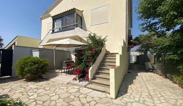 Homerez - Apartment Aigues-Mortes