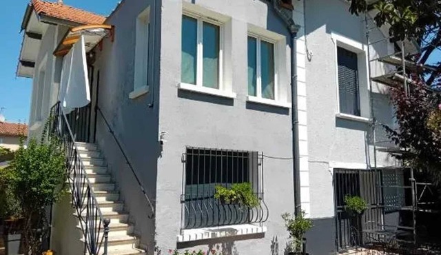 Homerez - Apartment in Alès with pool