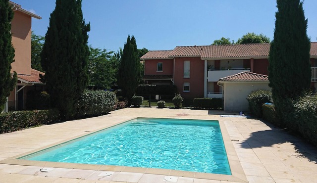 Homerez - Apartment in Dax with pool.