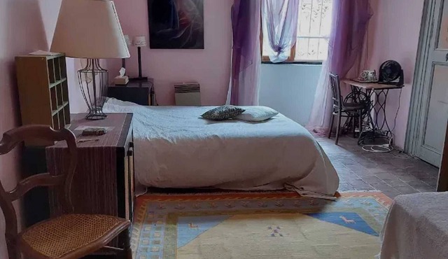 Homerez - Apartment in Medieval Sauve with Terrace View