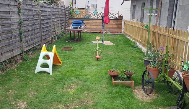 Homerez - Apartment with garden, Dijon.