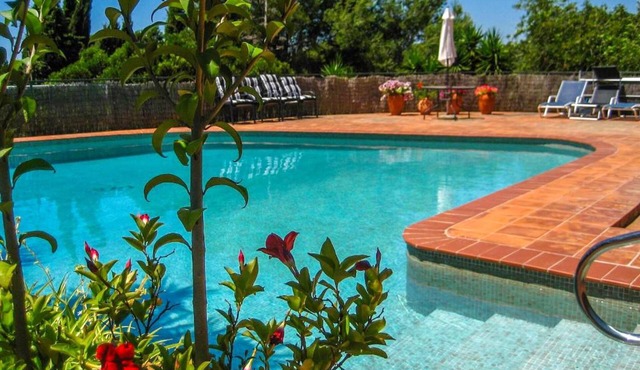 Homerez - Appartement 5 km away from the beach for 6 ppl. with shared pool