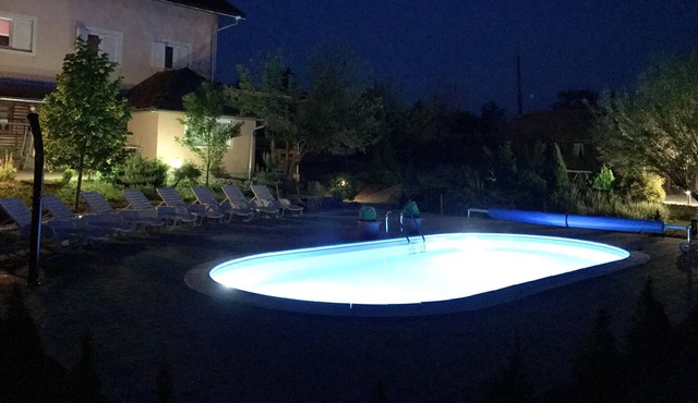Homerez - Appartement 15 km away from the slopes for 2 ppl. with shared pool