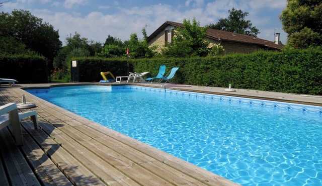Homerez - Apt Blaignac + shared pool