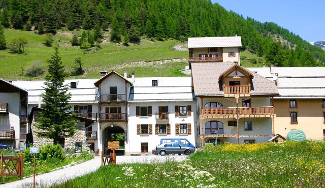 Homerez - Apt. in Le Coin, Mountain View