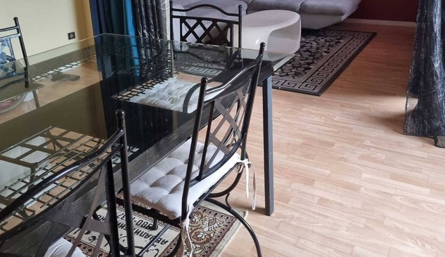 Homerez - Beautiful appartement for 4 ppl. with balcony at Chalon-sur-Saône