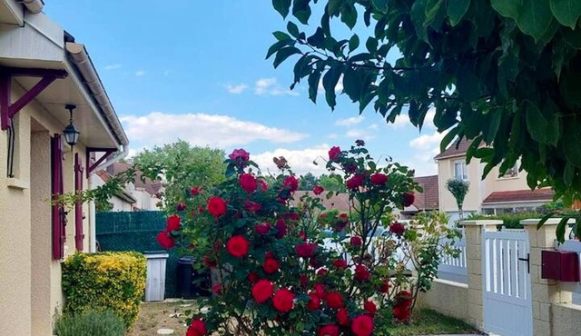 Homerez - Beautiful house for 4 ppl. at Roissy-en-Brie