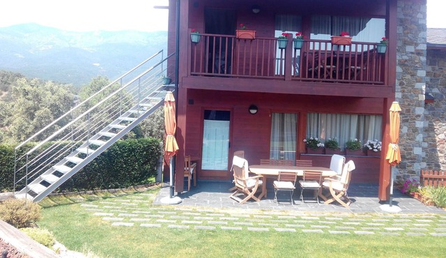 Homerez - Beautiful appartement for 6 ppl. with garden and balcony at Lleida