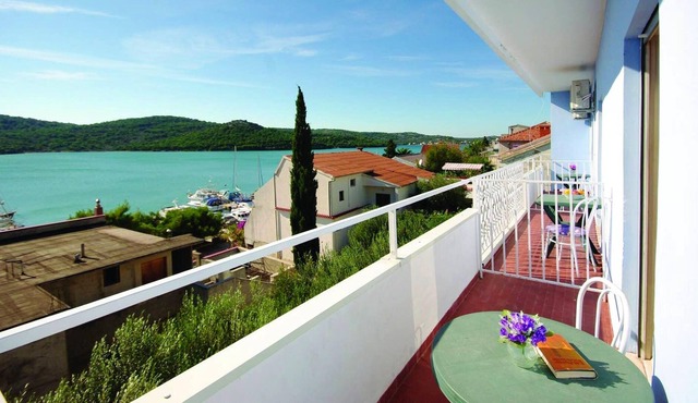 Homerez - Beautiful appartement for 5 ppl. at Tisno