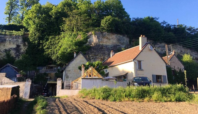 Homerez - Beautiful house for 5 ppl. with garden and terrace at Châteauvieux